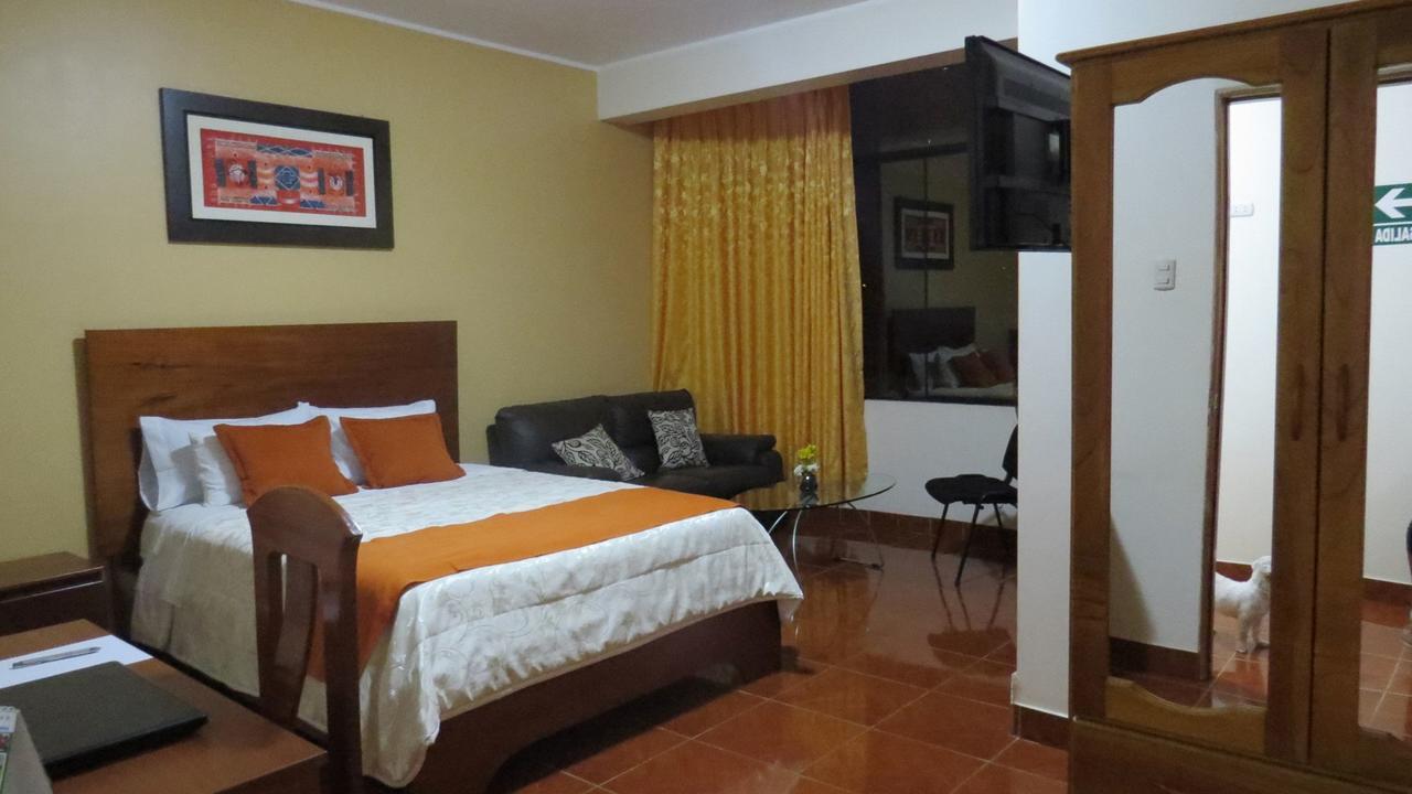 Victtorios Hotel Satipo Extérieur photo
