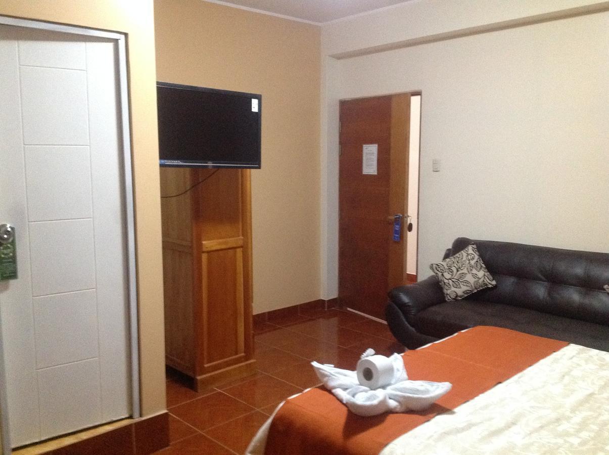 Victtorios Hotel Satipo Extérieur photo