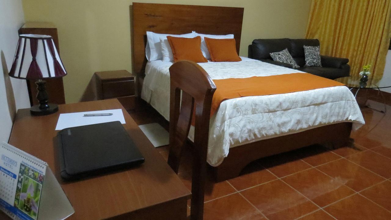 Victtorios Hotel Satipo Extérieur photo
