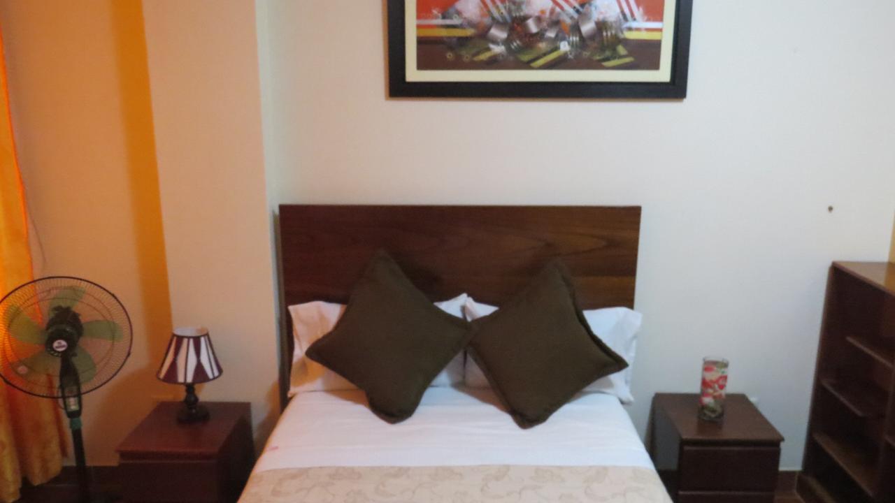 Victtorios Hotel Satipo Extérieur photo