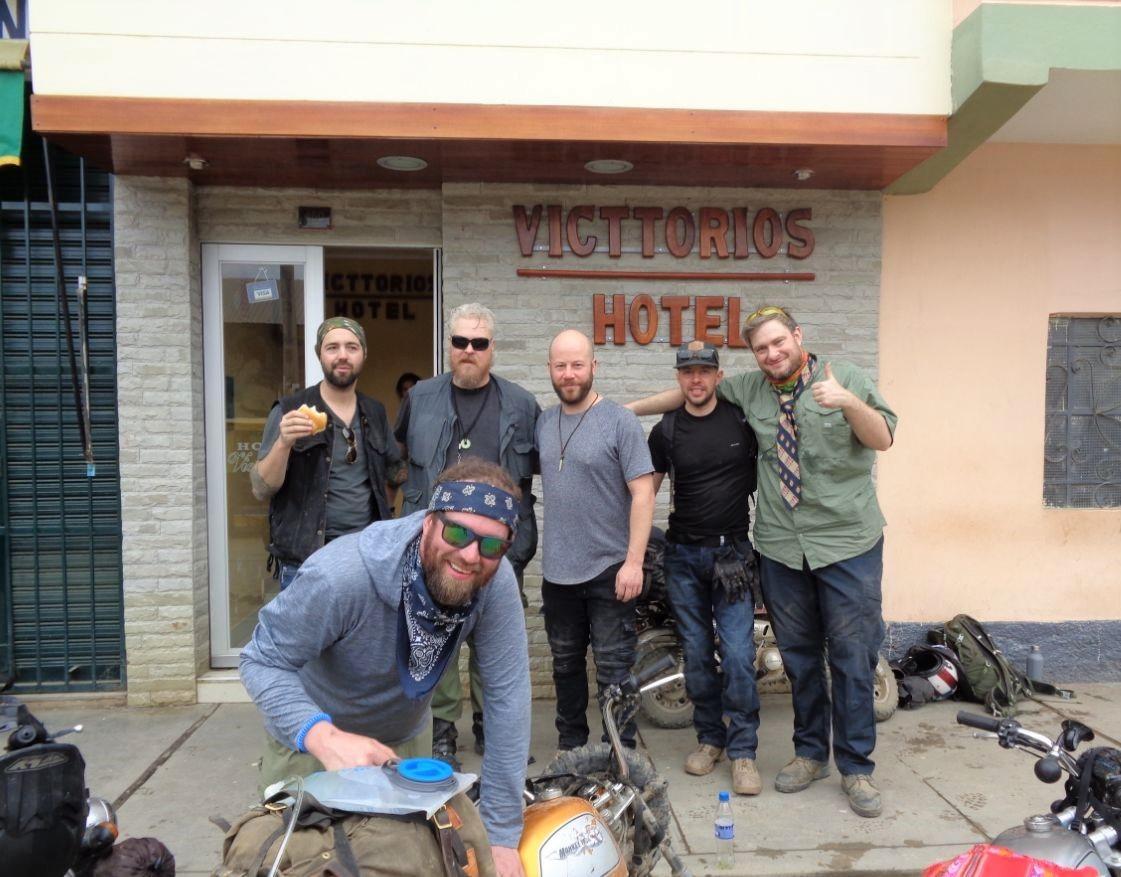 Victtorios Hotel Satipo Extérieur photo